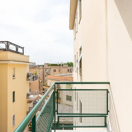 20min Vatican & Gianicolo - Monteverde Family * Roma